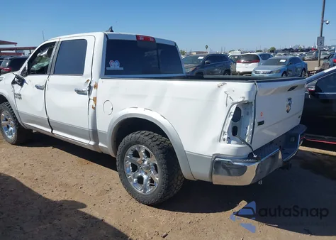 2018 Ram 1500 Laramie 4X2 5'7 Box z USA, uszkodzony, nr VIN 1C6RR6NG9JS229571